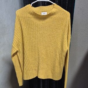 Old Navy Golden Yellow Women's Turtleneck Sweater